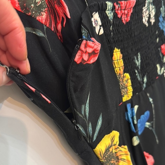 Old Navy Floral Black Summer Dress. Size XS - Picture 8 of 8